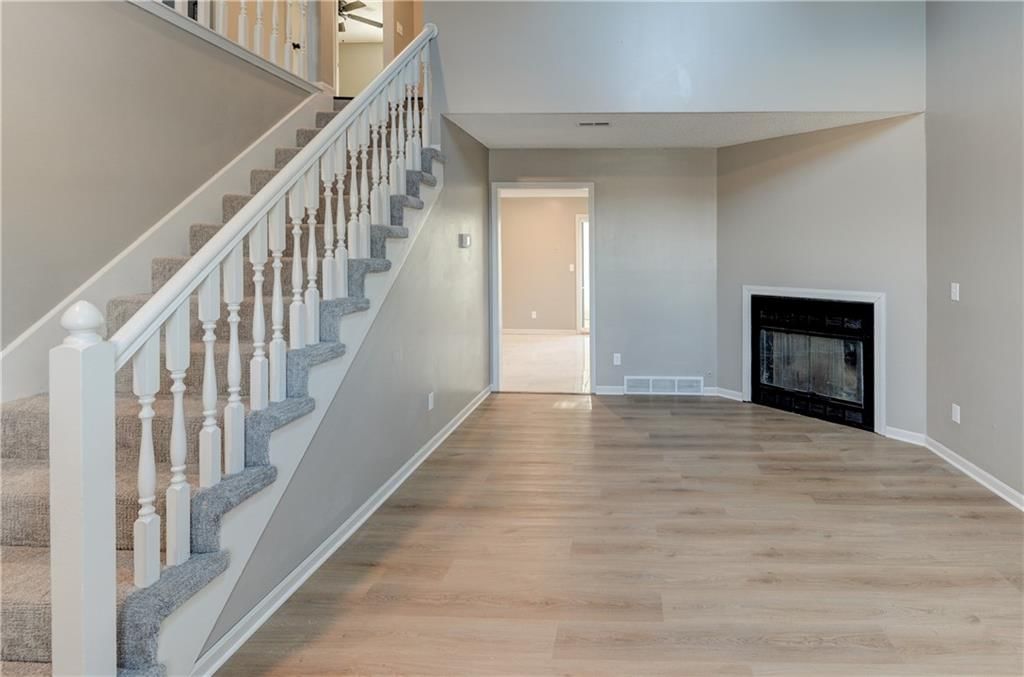 405 NE 90th Terrace — photo 3