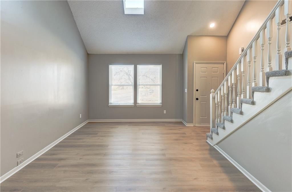 405 NE 90th Terrace — photo 6
