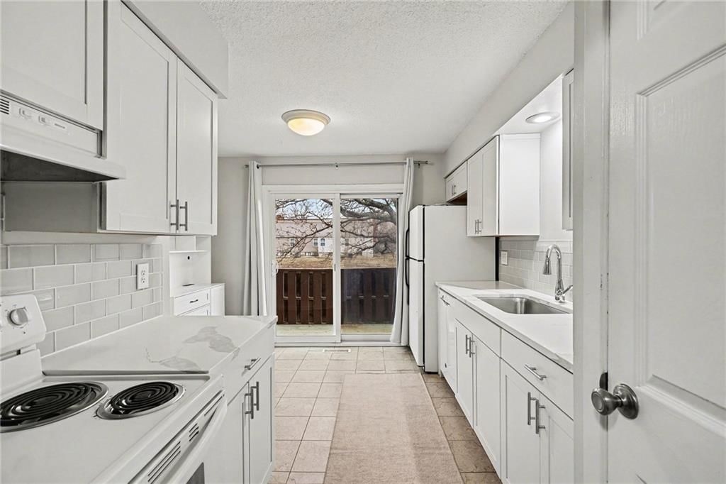 3301 Bridge Manor Drive — photo 4