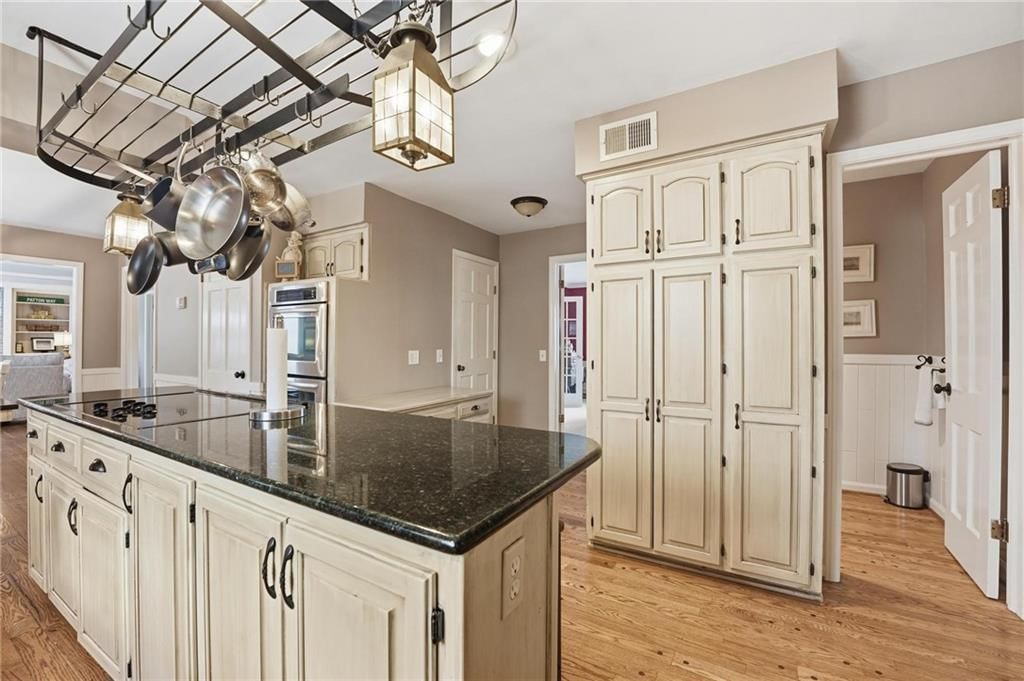 11420 Holly Court — photo 17
