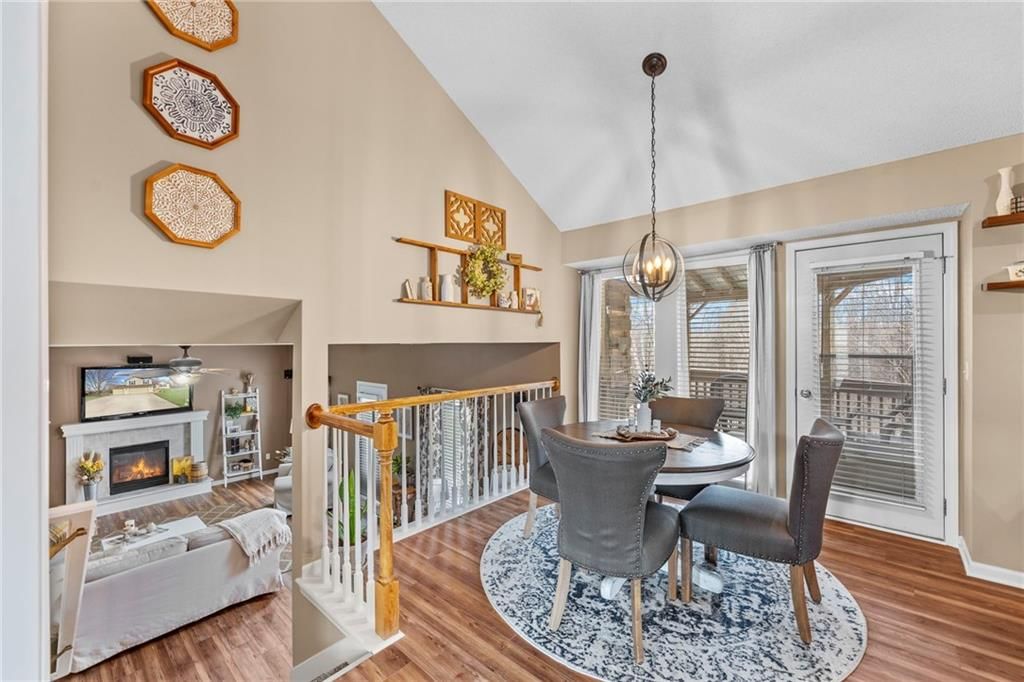 8712 N SHELDON Court — photo 7