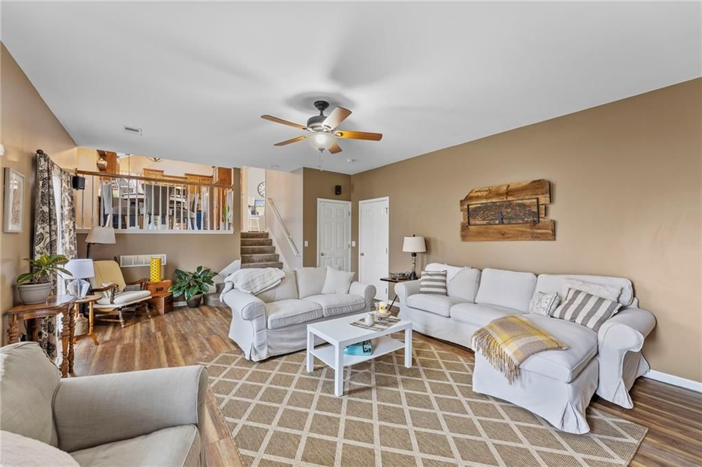8712 N SHELDON Court — photo 18