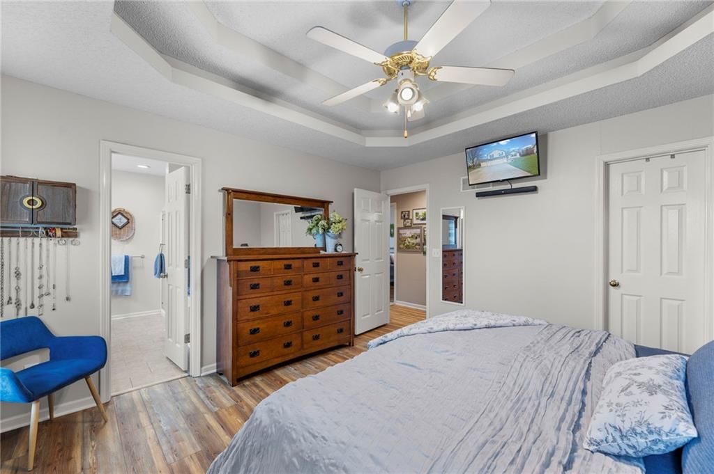 8712 N SHELDON Court — photo 21