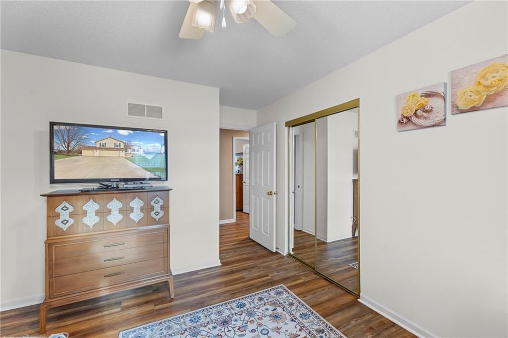 8712 N SHELDON Court — photo 28