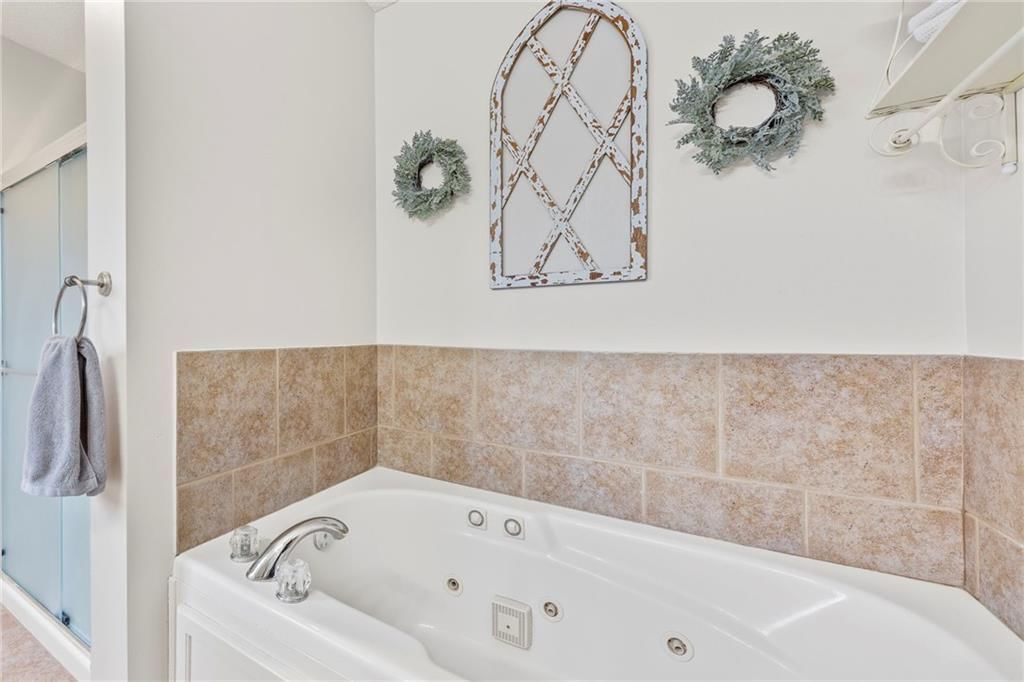 8712 N SHELDON Court — photo 30