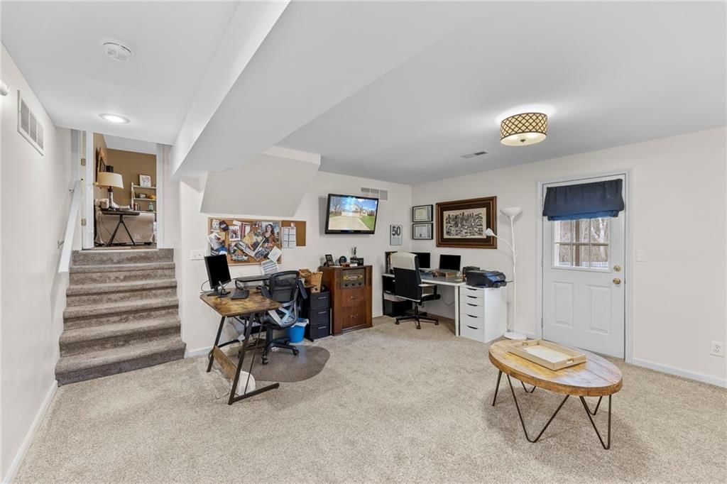 8712 N SHELDON Court — photo 31
