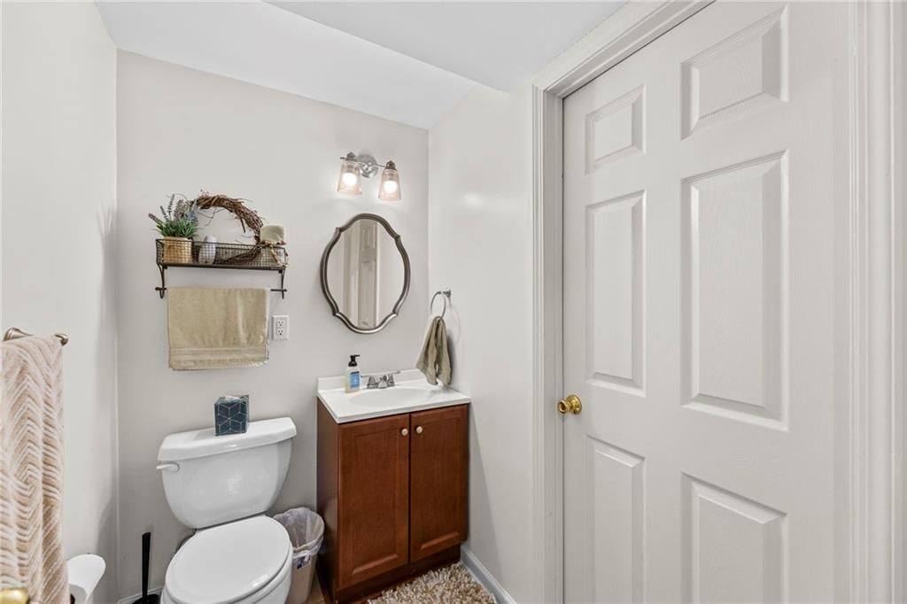 8712 N SHELDON Court — photo 34