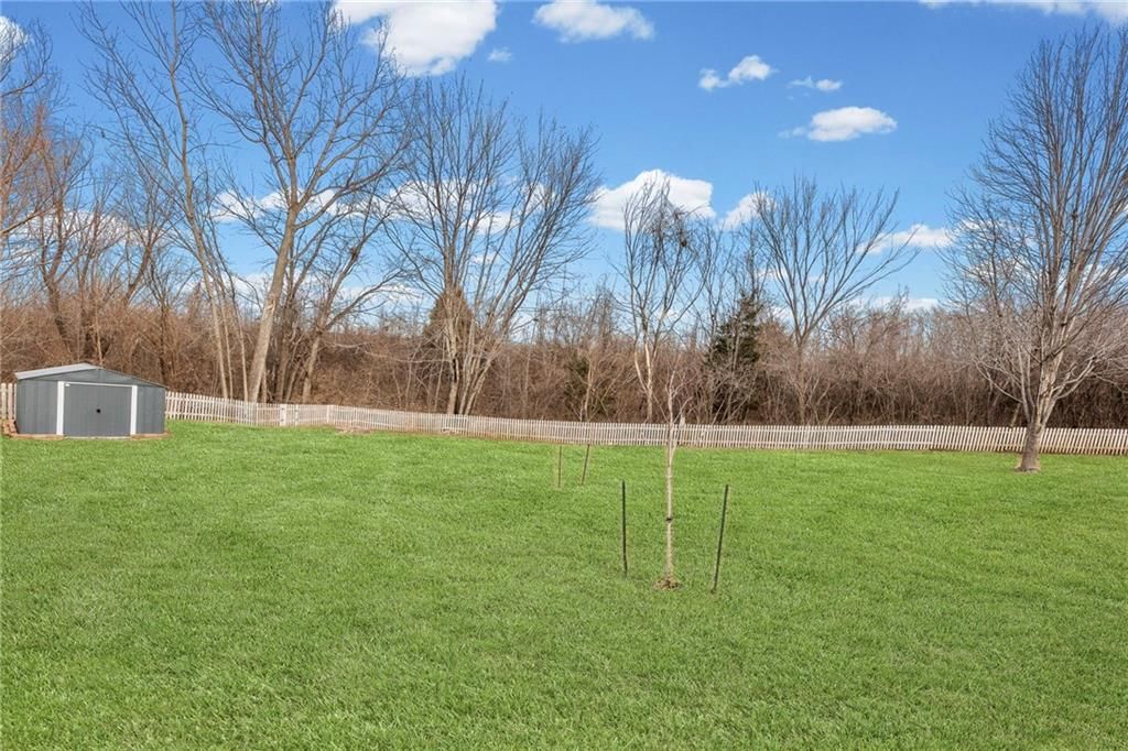 8712 N SHELDON Court — photo 43