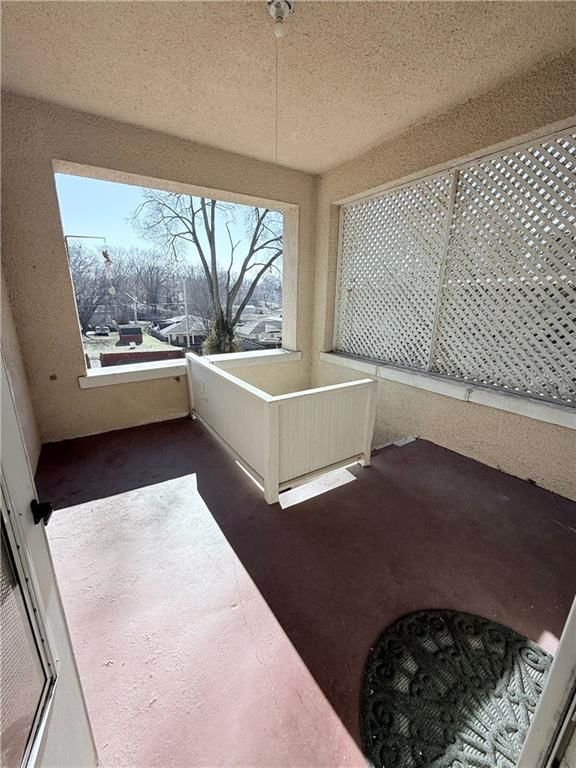 1920 Clay Street — photo 27