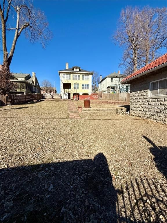 1920 Clay Street — photo 34