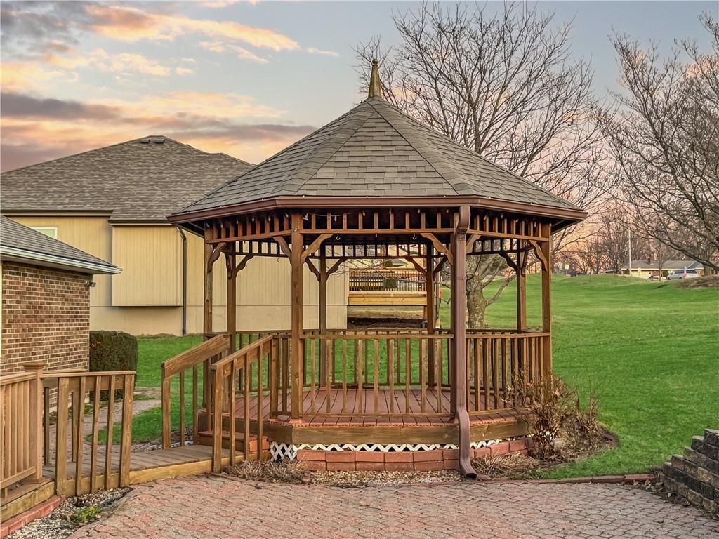 875 Willow Tree Court — photo 6
