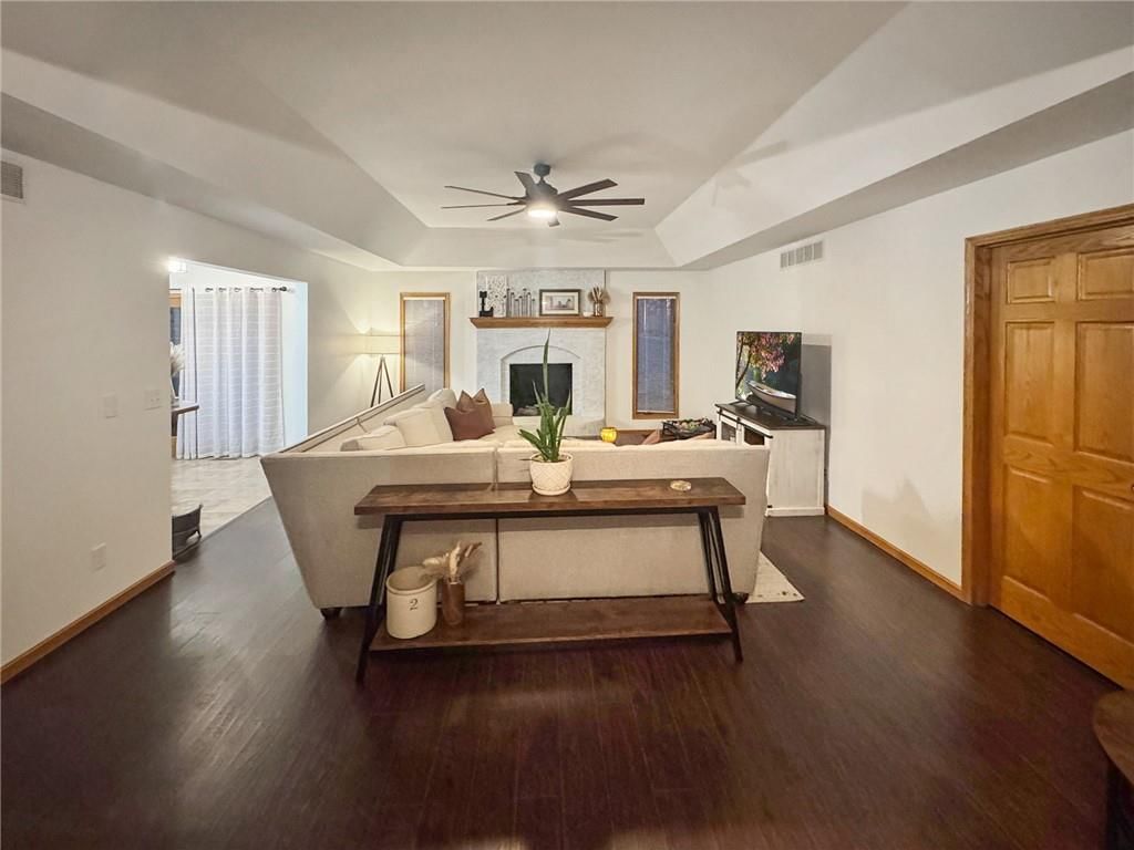 875 Willow Tree Court — photo 10