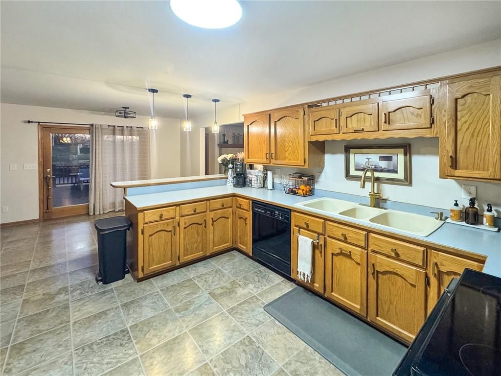 875 Willow Tree Court — photo 18