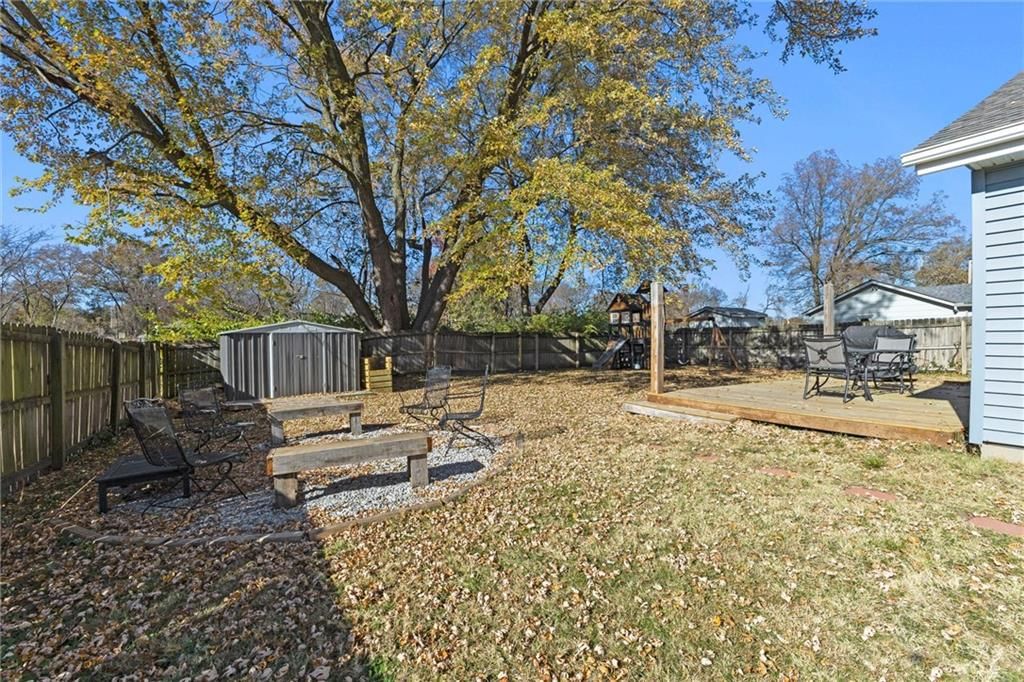 435 N Chestnut Street — photo 11