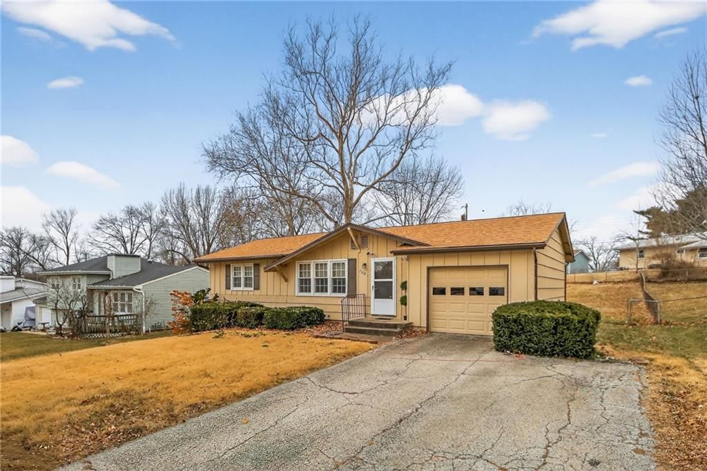 7308 NW Hemple Avenue — photo 3