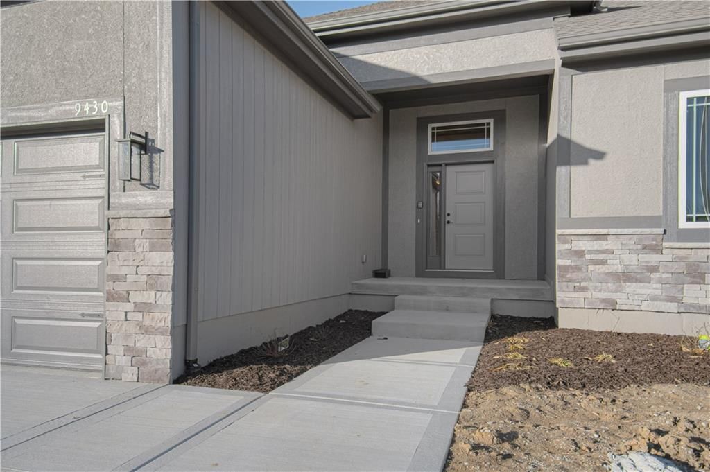 9430 N Belton Avenue — photo 2