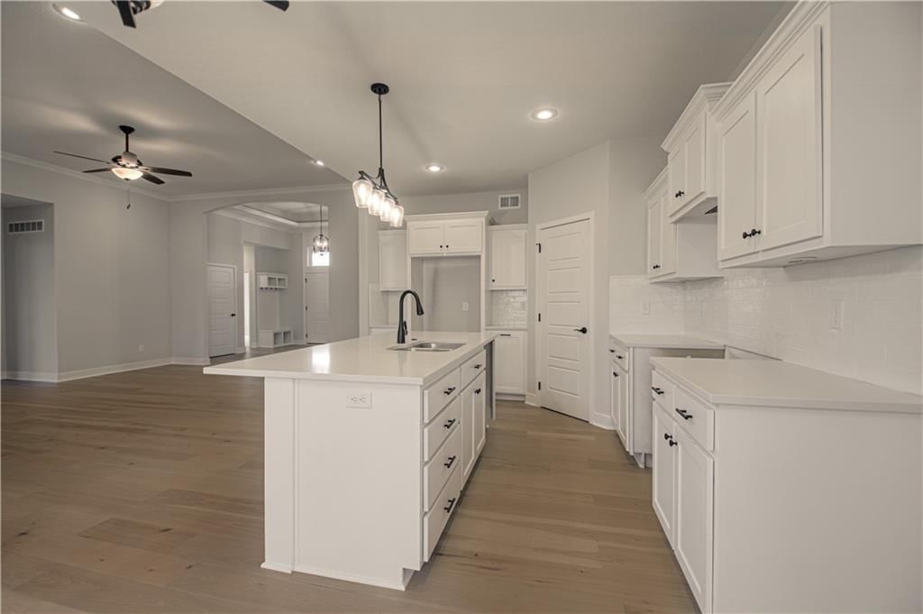 9430 N Belton Avenue — photo 10