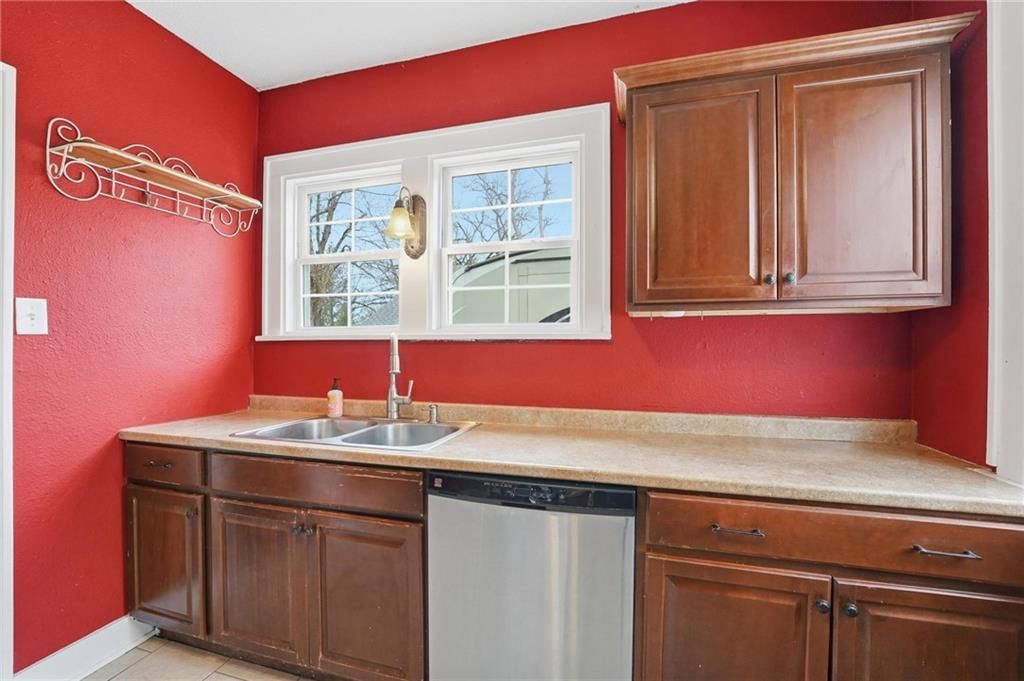 831 S Willow Street — photo 8