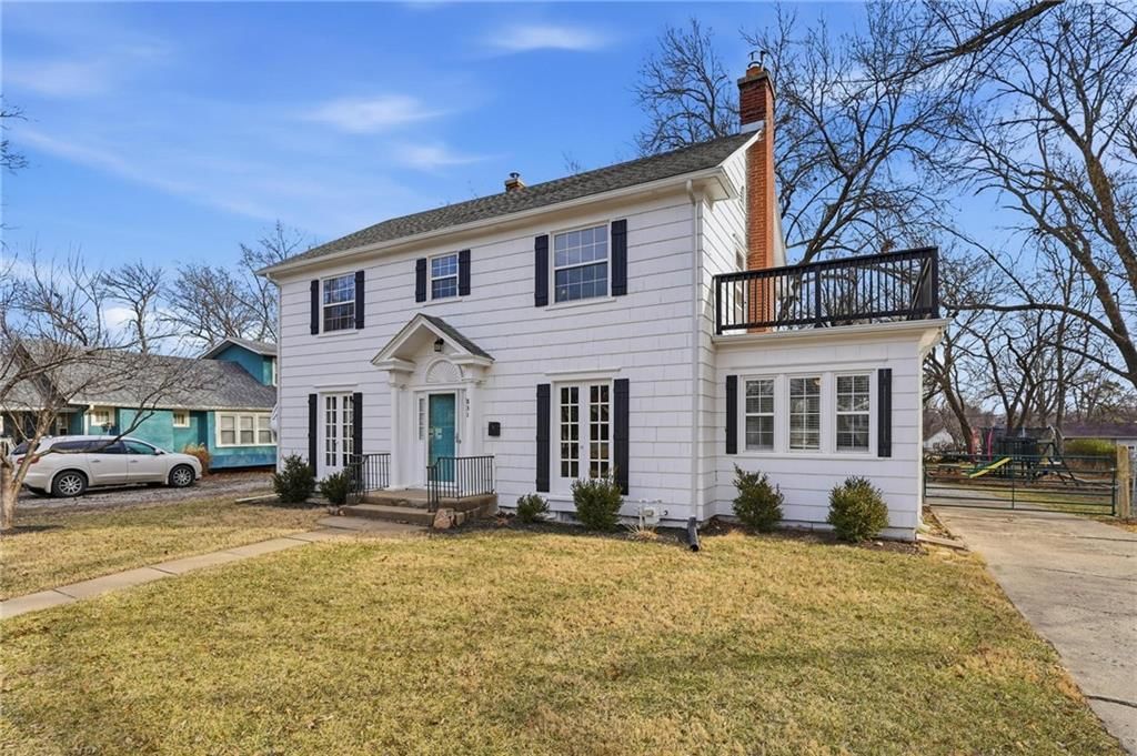 831 S Willow Street — photo 32