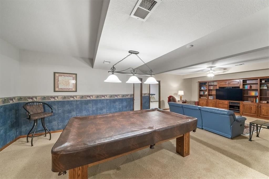 708 NE Lake Pointe Drive — photo 39