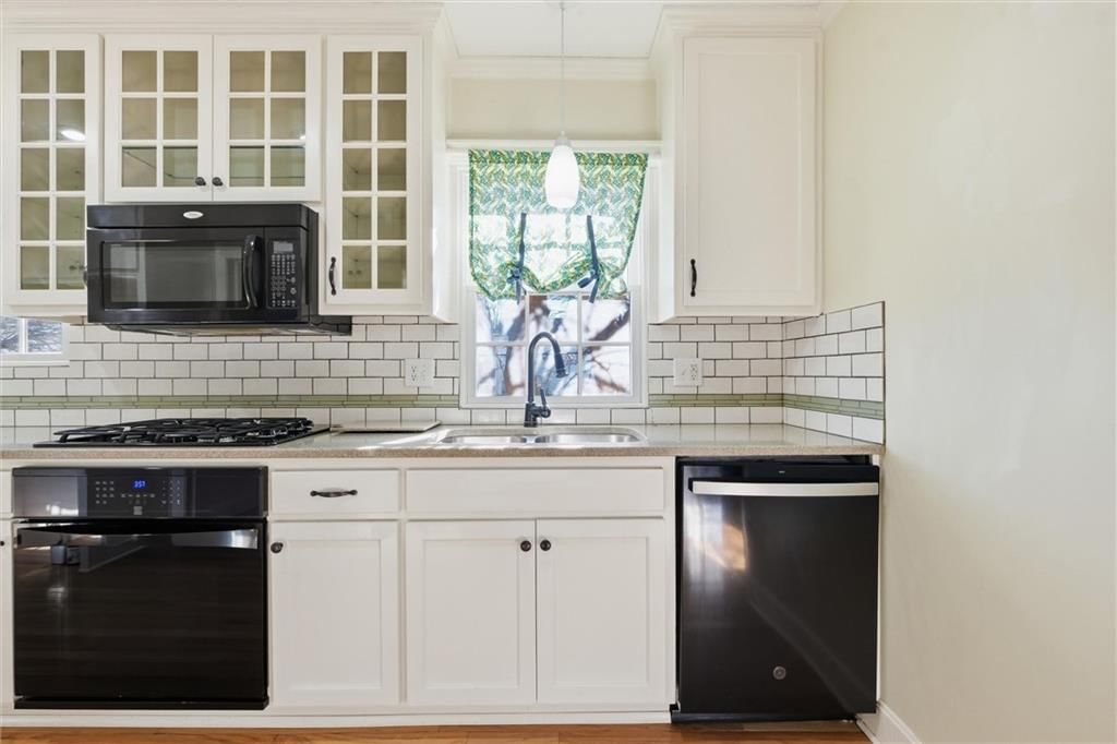 5847 Harrison Street — photo 12