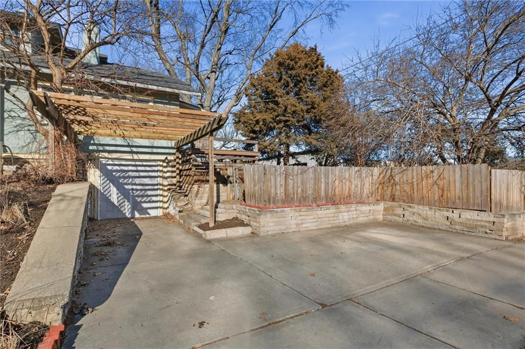 5847 Harrison Street — photo 27