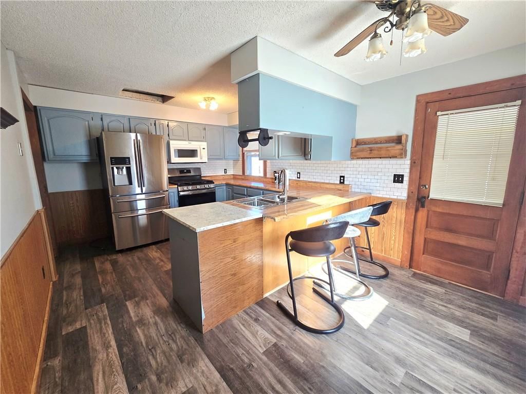 310 W Clay Street — photo 6