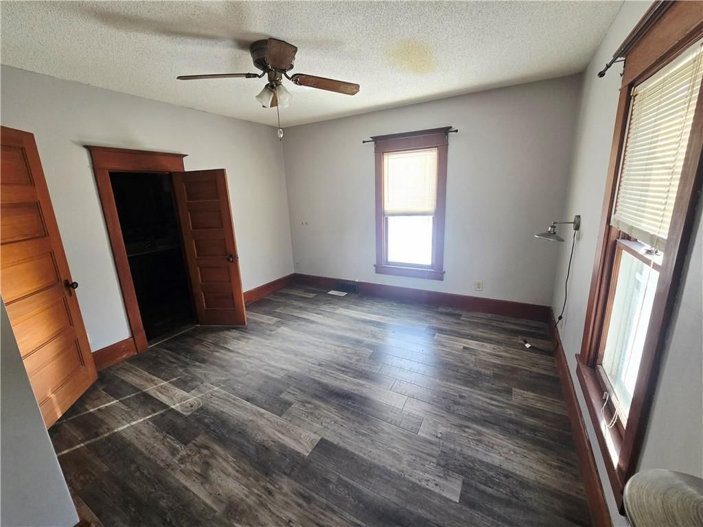 310 W Clay Street — photo 12
