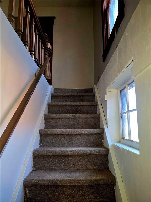 310 W Clay Street — photo 18
