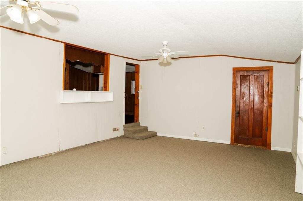 2405 Grand Avenue — photo 2