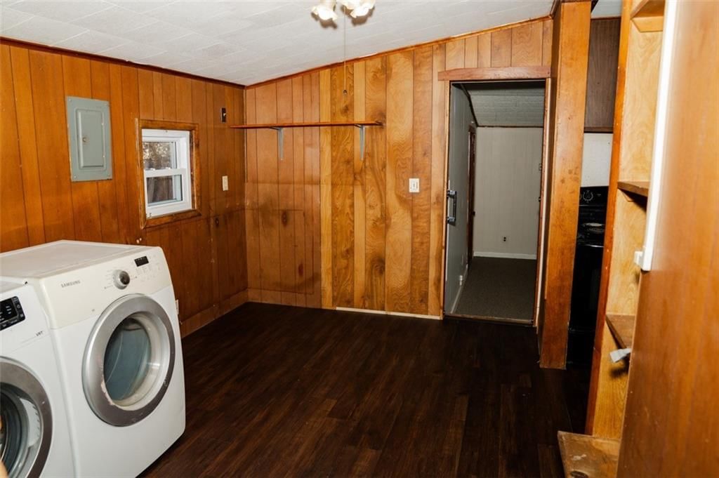 2405 Grand Avenue — photo 12