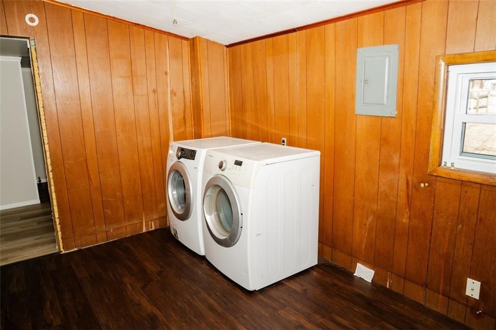 2405 Grand Avenue — photo 13