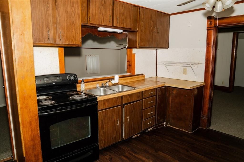 2405 Grand Avenue — photo 14