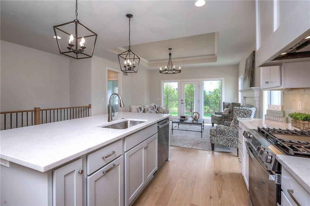 9854 W Greeley Street — photo 22