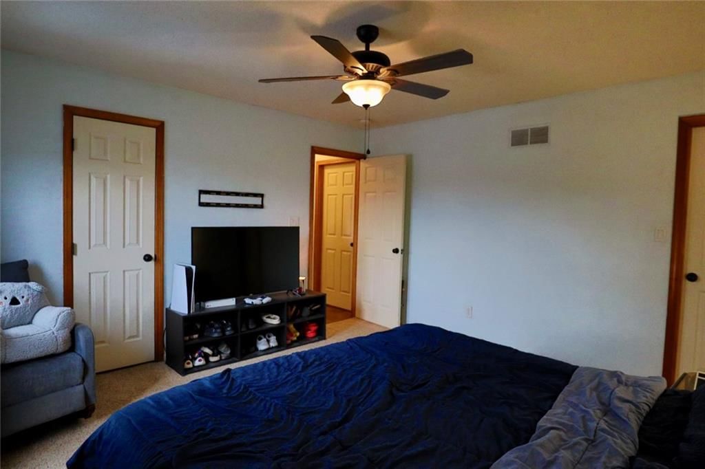 411 College Terrace — photo 10