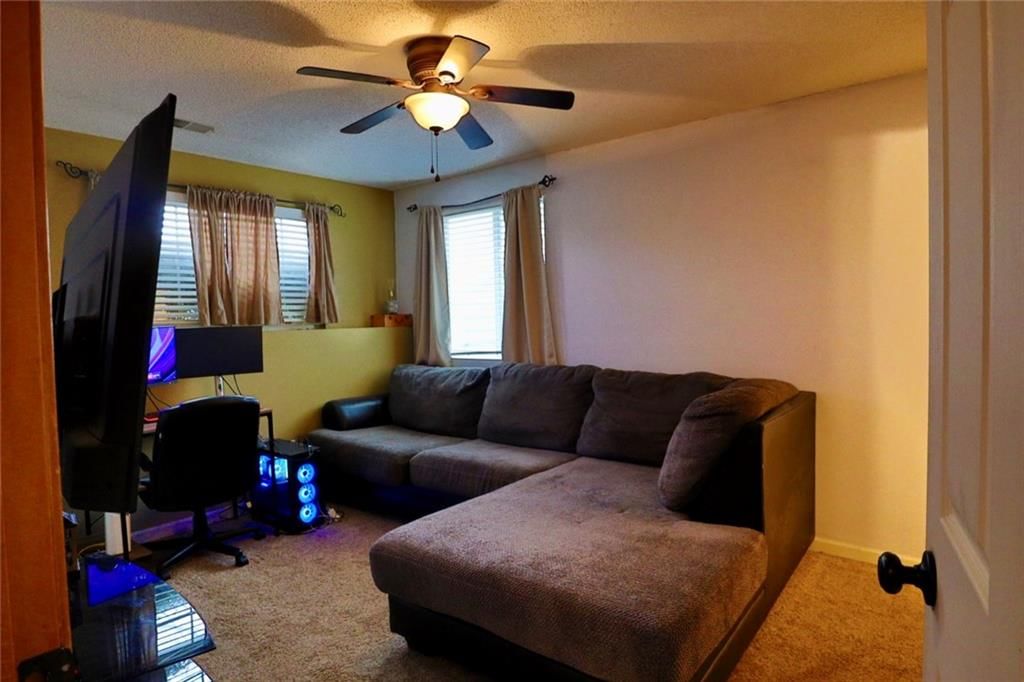 411 College Terrace — photo 14