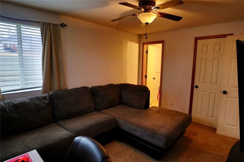 411 College Terrace — photo 15