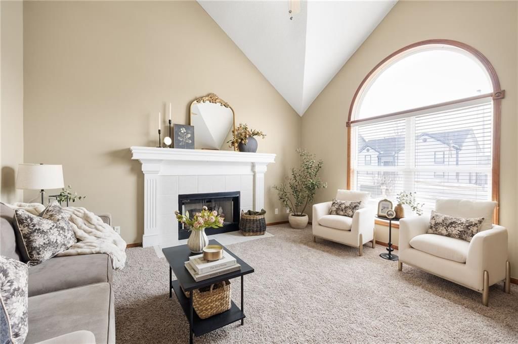 709 Red Maple Drive — photo 7