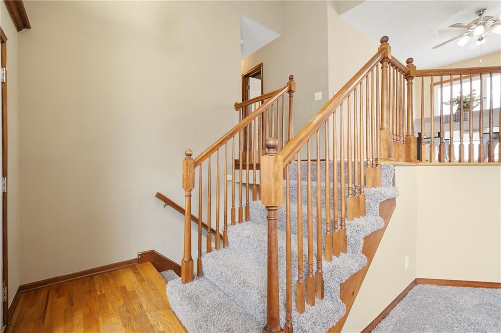 709 Red Maple Drive — photo 9