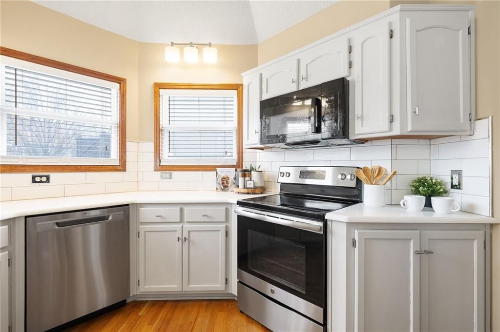 709 Red Maple Drive — photo 13