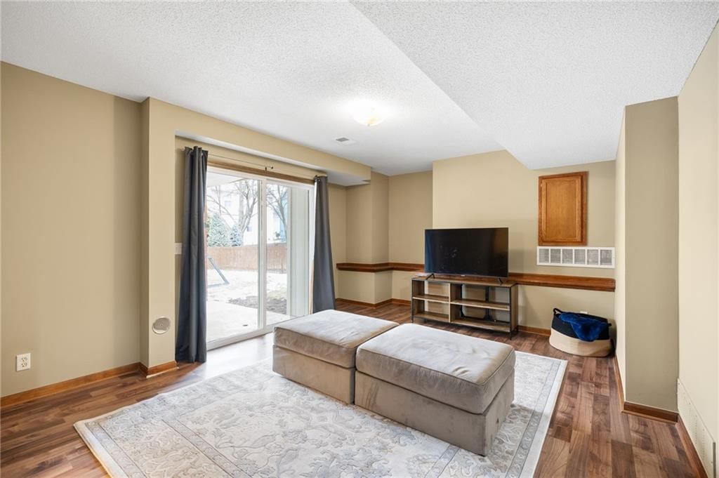 709 Red Maple Drive — photo 29
