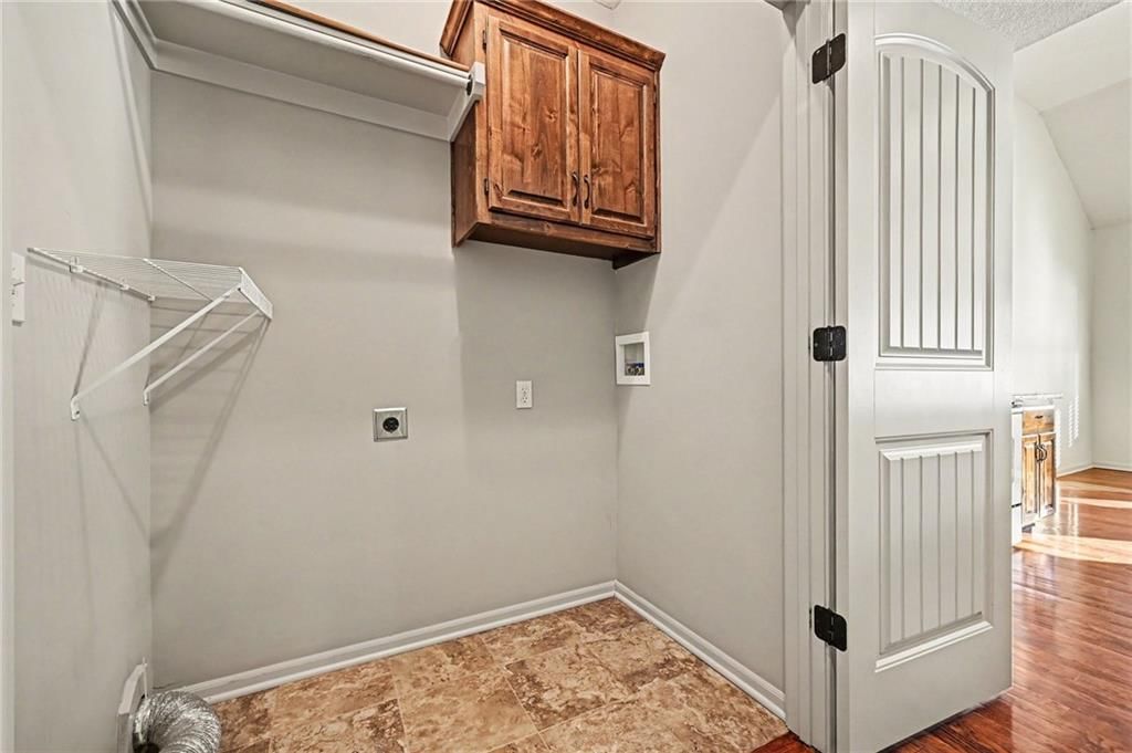217 Ashmont Drive — photo 12