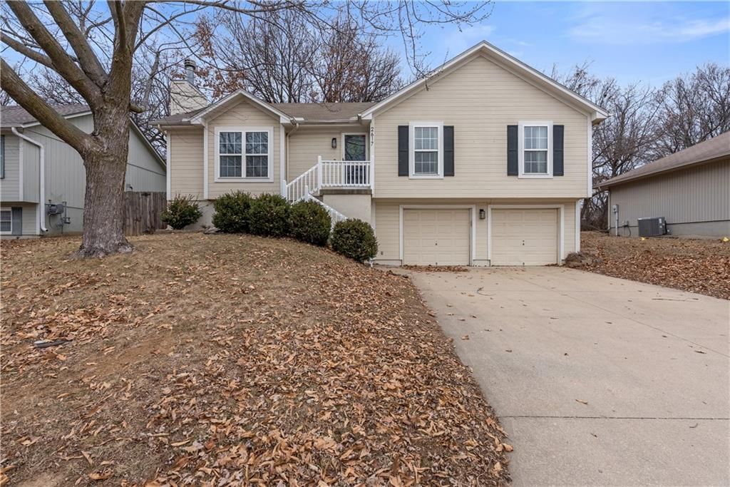 2617 NW Richard Drive — photo 3