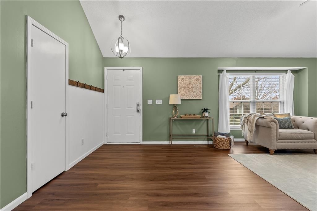 2617 NW Richard Drive — photo 4