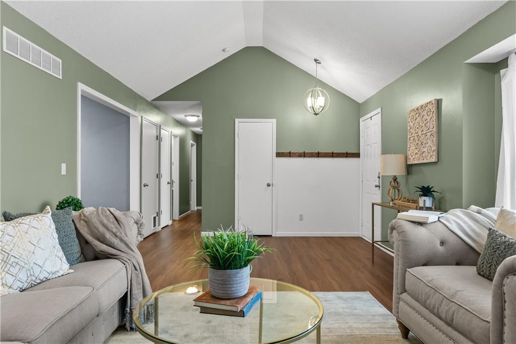 2617 NW Richard Drive — photo 9