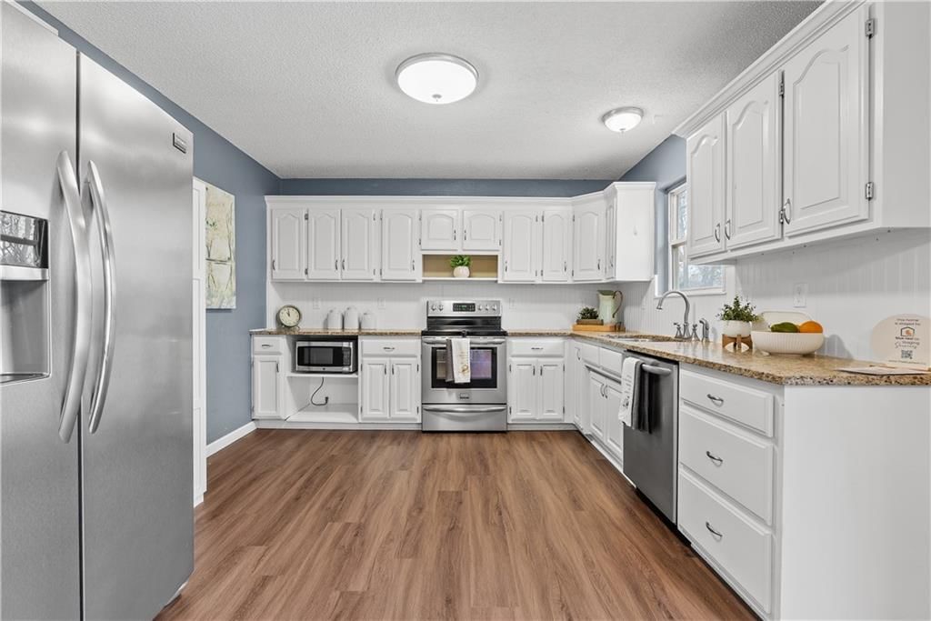 2617 NW Richard Drive — photo 11