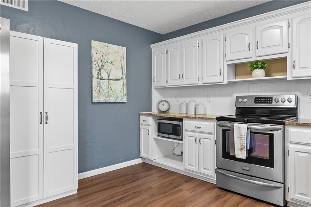 2617 NW Richard Drive — photo 13