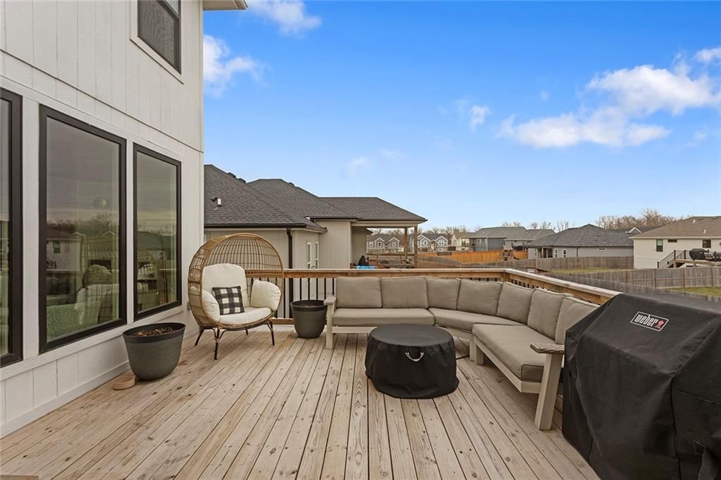 601 SW Meadowood Drive — photo 22