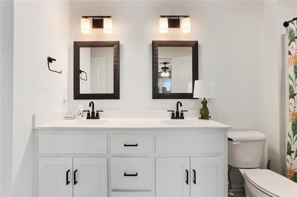 601 SW Meadowood Drive — photo 35