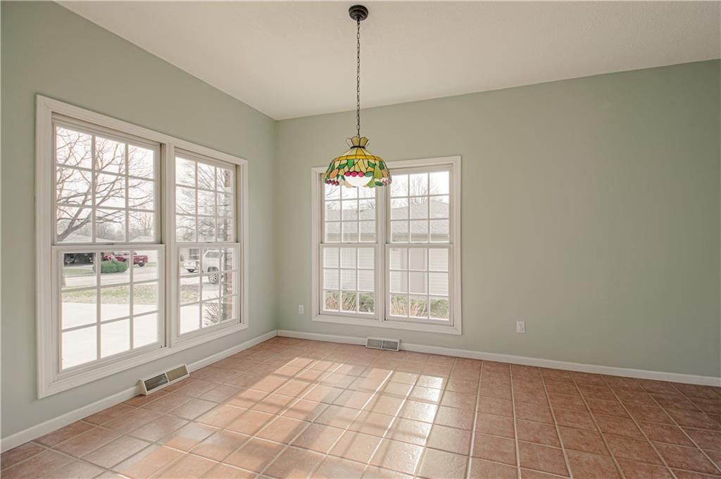 921 S Denman Avenue — photo 11